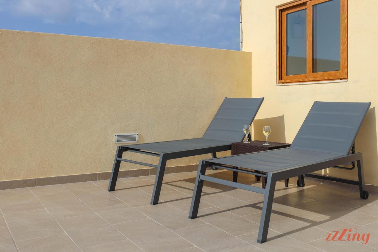 Luxurious Duplex Seafront Apt W Amazing Sea Views Birzebbuga Exterior photo