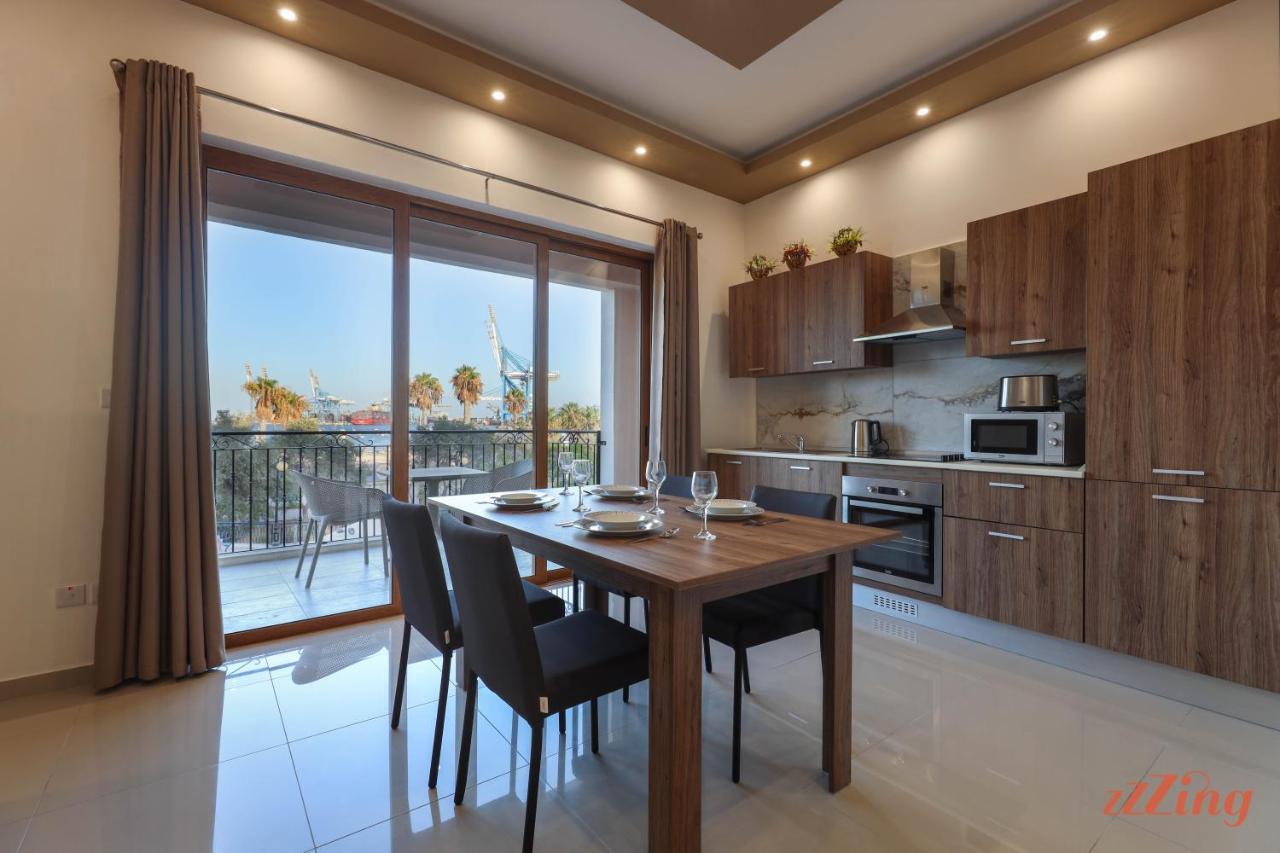 Luxurious Duplex Seafront Apt W Amazing Sea Views Birzebbuga Exterior photo
