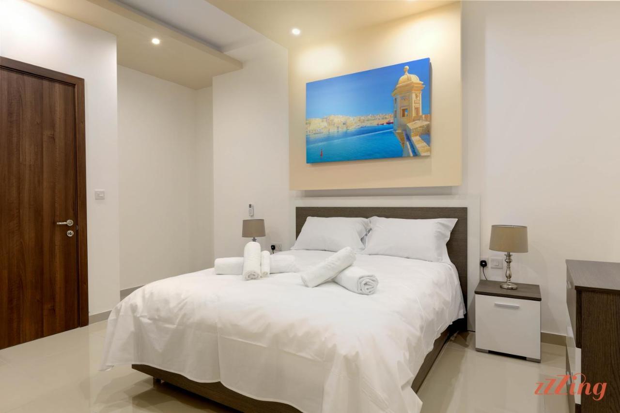 Luxurious Duplex Seafront Apt W Amazing Sea Views Birzebbuga Exterior photo