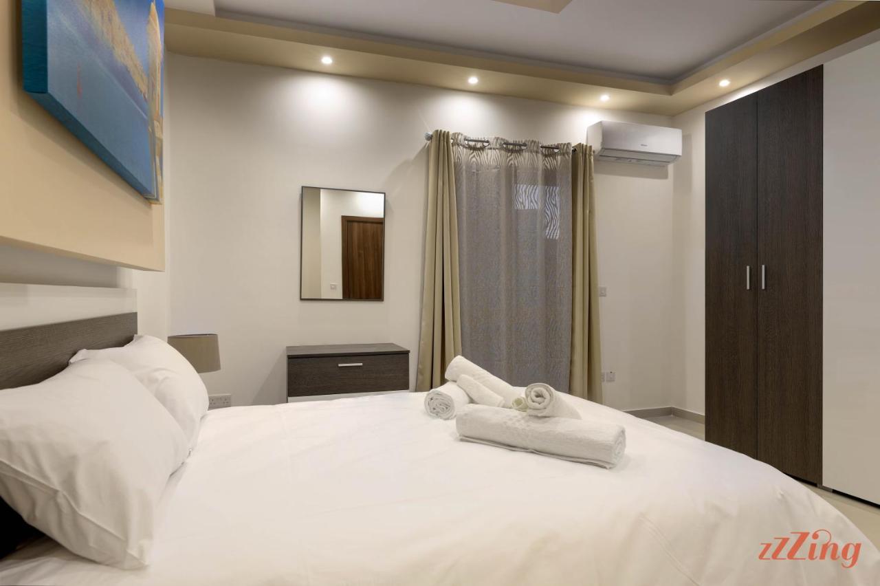Luxurious Duplex Seafront Apt W Amazing Sea Views Birzebbuga Exterior photo