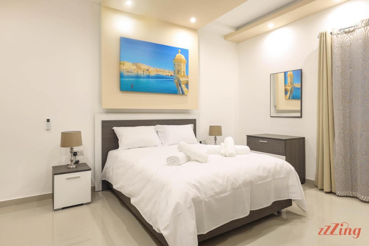 Luxurious Duplex Seafront Apt W Amazing Sea Views Birzebbuga Exterior photo